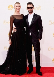 0041-behati-prinsloo-adam-levine-emmys-2014-emmy-awards.jpg