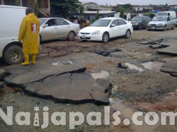Flood Cripples Lagos Express Way 22.jpg