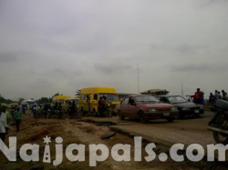 Flood Cripples Lagos Express Way 28.jpg