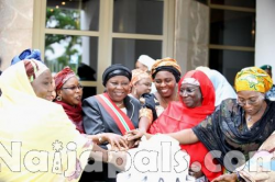 MARIAM WITH FEMALE MINISTERS.jpg