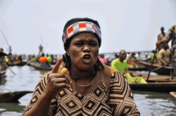 aggrieved old woman 03 by aderemiadegbite.gif