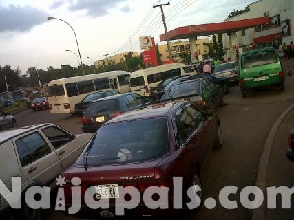 petrol scarcity in Abuja 5