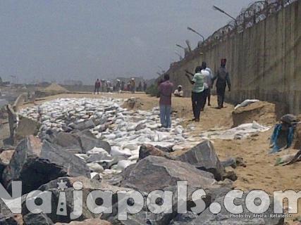 Atlantic Ocean’s Fatal Surge Into Lagos27