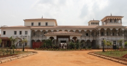 Stunning Palace in Nigeria 11.jpg