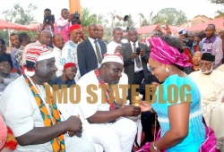 Governor Okorocha receiving the cup of wine …..jpg