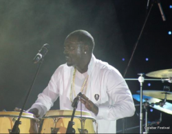 Akon 2.png