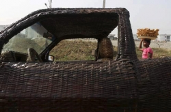 World's First Handwoven Car 05.jpg