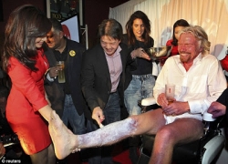 He had to get his legs shaved to look lady-like.jpg