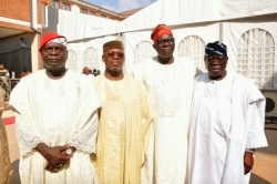 0011-bisobj11.jpg