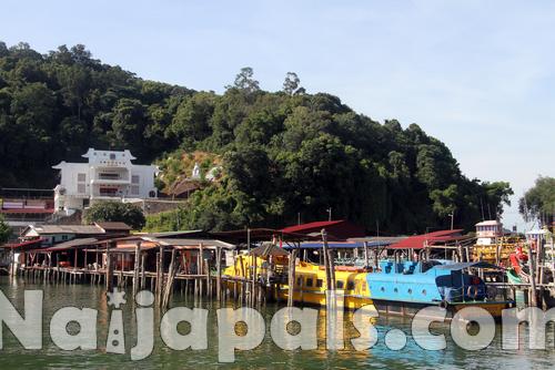 9. Malaysia (24.7 million visitors)