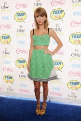0013-taylor-swift-teen-choice-awards-20141.jpg