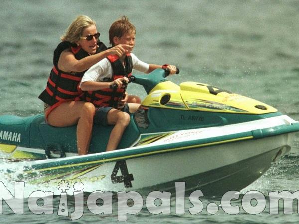 0022-mother-and-son-harry-jet-ski-during-a-vacation-on-the-french-riviera-a-month-before-her-death.j