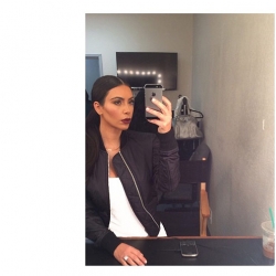Kim Kardashian Selfies00005.jpg