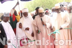 President Goodluck Jonathan Commissions Almajiri School In Sokoto (3)