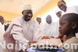 President Goodluck Jonathan Commissions Almajiri School In Sokoto (11)