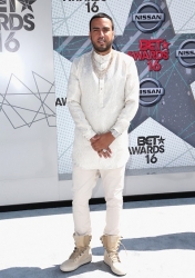 BET 201622.jpg