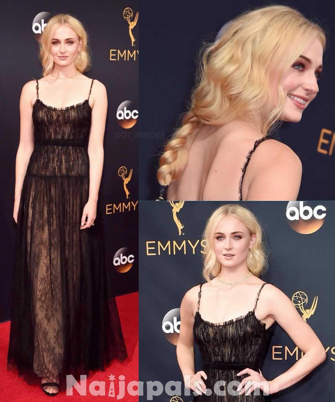 Red-carpet-pictures-from-the-68th-annual-Emmys-Award-viviangist.com-16