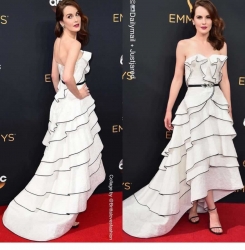 Red-carpet-pictures-from-the-68th-annual-Emmys-Award-viviangist.com-13.jpg