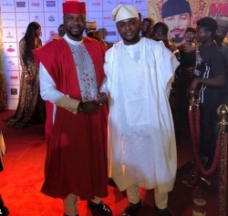 See-how-your-favourite-celebs-turned-up-for-the-premier-of-AYs-new-movie-Merry-Men-17.jpg